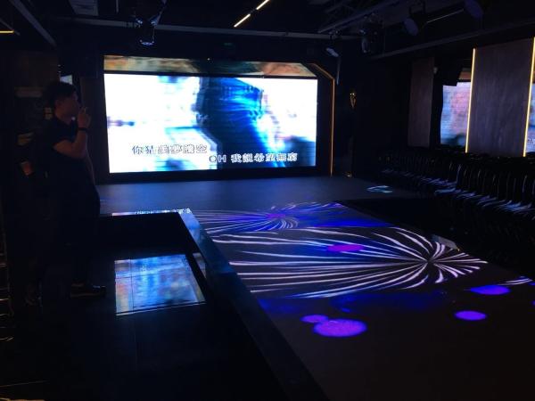 Anti - Skid Vivid Video Interactive Car Led Video Dance Floor For Wedding 100 -
