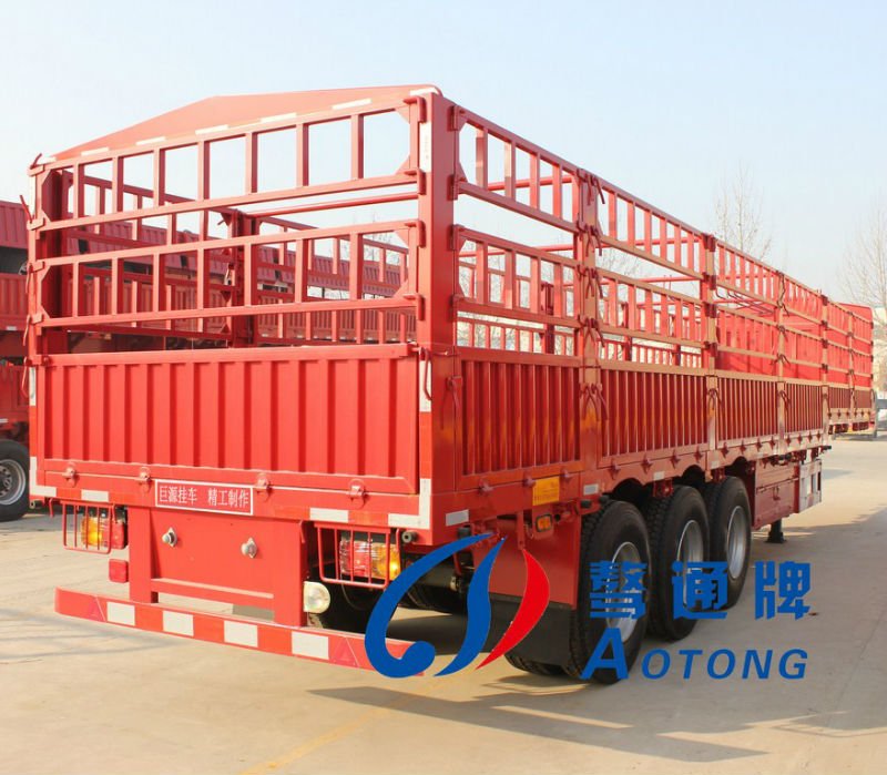 3 Axle 1800mm Side Wall Fence Cargo Semi Trailer for Transporting Livestock Animal Cattle