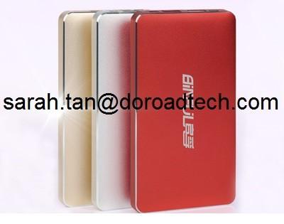Factory Direct Hot Selling 12000mAh Fashionable Portable Ultrathin Metal Power