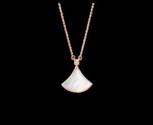 Wholesale DIVAS’ DREAM necklace in 18 kt pink gold with mother of pearl and pavé diamonds. Ref. 350062 CL856960 from china suppliers