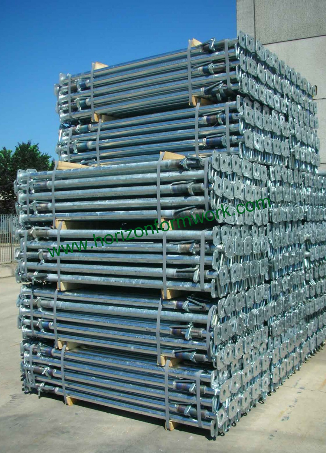 Post shores.Widespread use. It is easy to operate.
