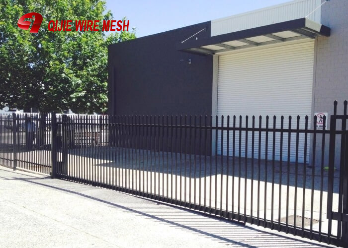 garrison fence-001