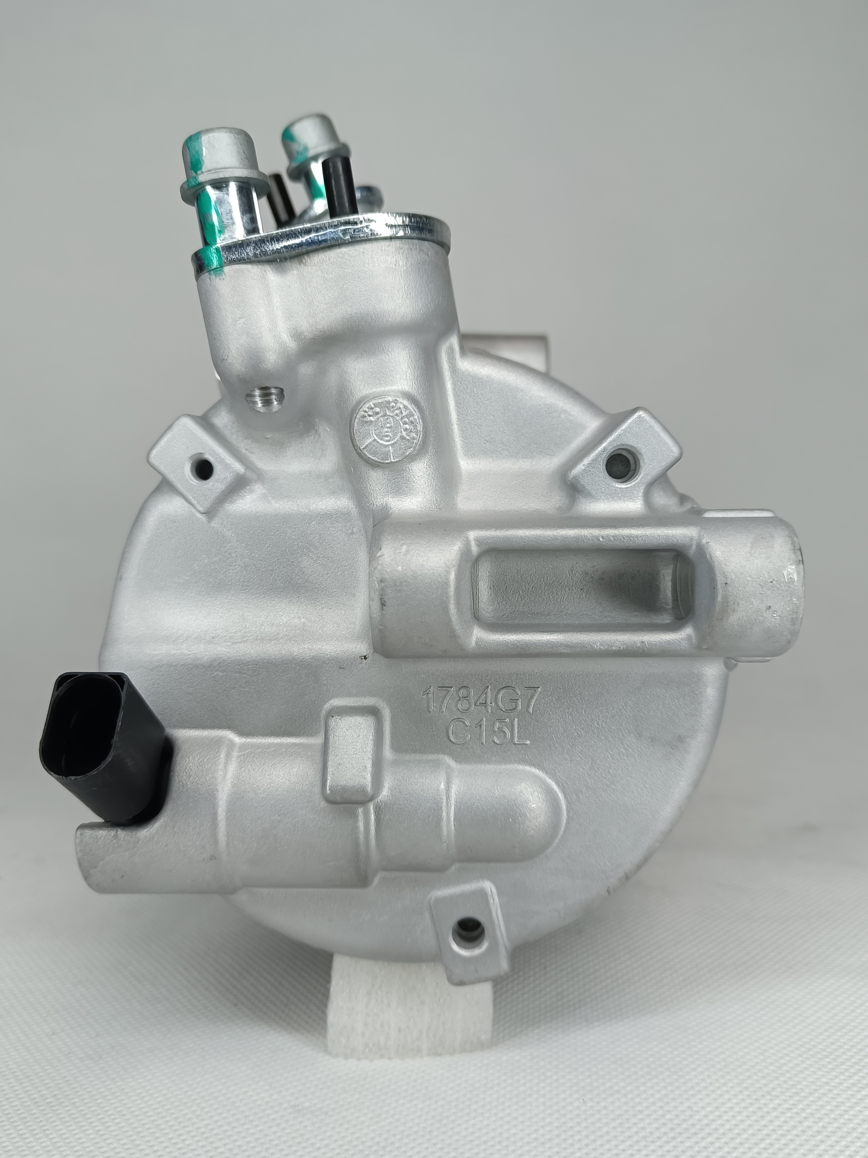 Auto AC conditioning compressor Volkswagen for Tiguan/Sagitar/CC 1KD820803K