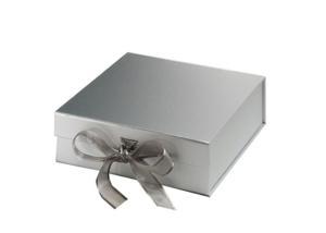 Wholesale Gold Stamping Rigid Magnetic Gift Box For Gift Packing Offset Printing from china suppliers