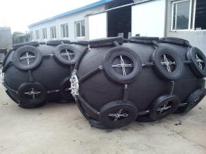 Wholesale 80kpa Professionally Certified Durable Floating Pneumatical Rubber Tyre Fenders For Ship &amp; Boat from china suppliers