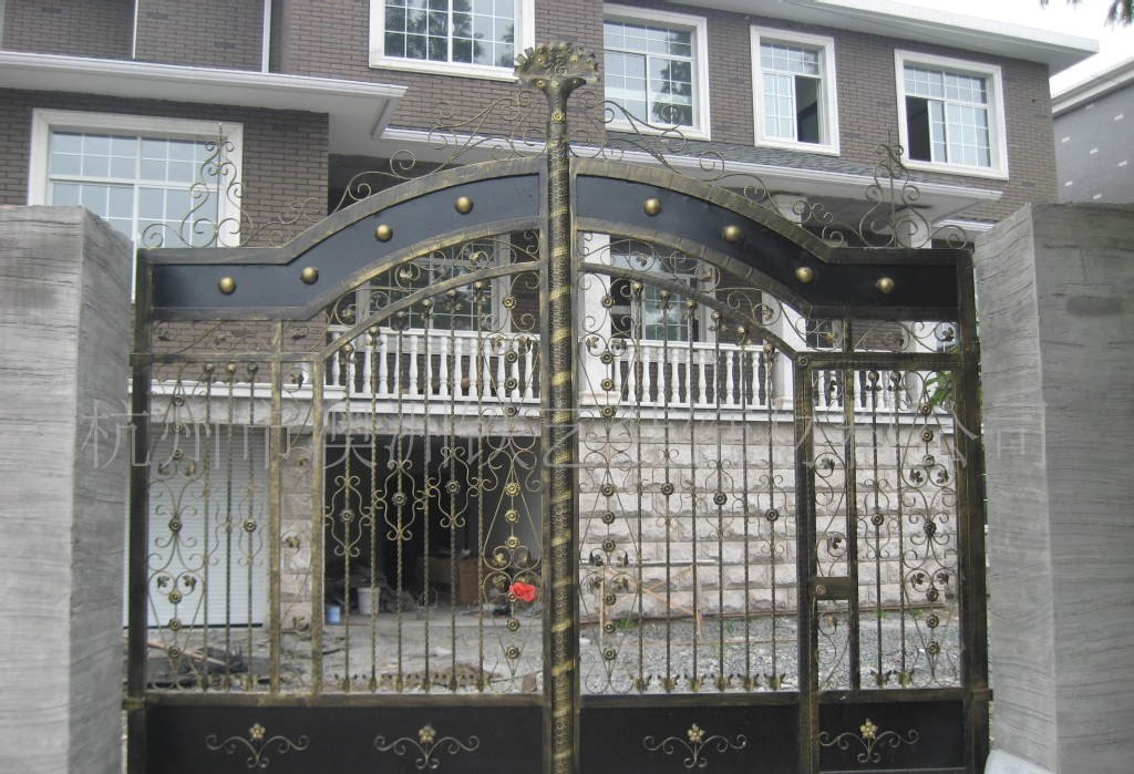 Customised Metal Morden Iron Gate Anti Rust Villa Contemporary Iron Gates