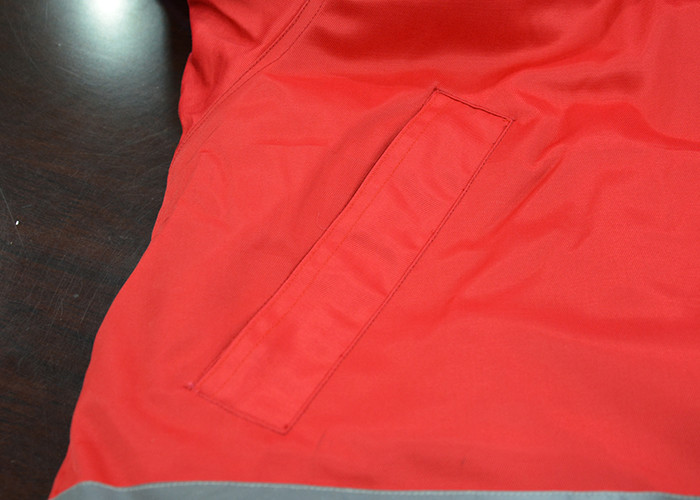 Comfortable Outdoor Work Clothes With Reflective Piping In Shoulder