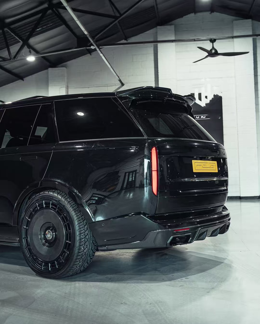 2022 Land Rover Body Kit Range Rover UB Style Front And Rear Bumper Bumper Spoiler