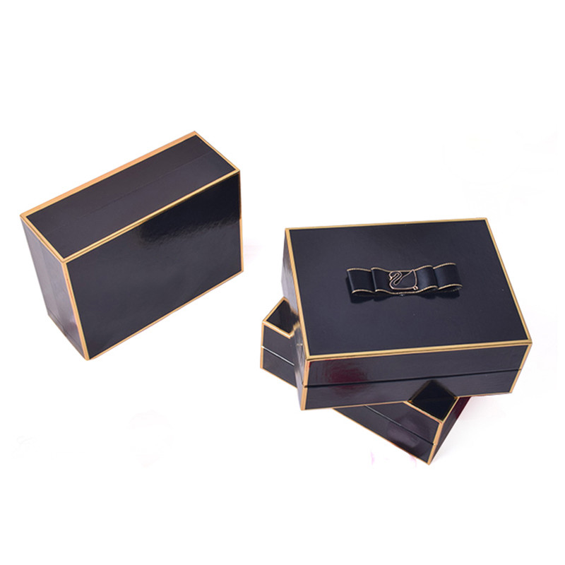 Flexo Printing Magnetic Flip Perfume Packaging Box Velvet Flocking