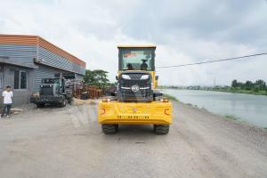 Wholesale Mining 2.5 Ton Wheel Loader 1670-24 Tire 3500mm Dumping Height Large hub from china suppliers