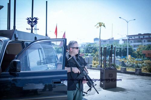 Military VIP Protection Defence Vehicle Bomb Jammer 500W High Power All Cell