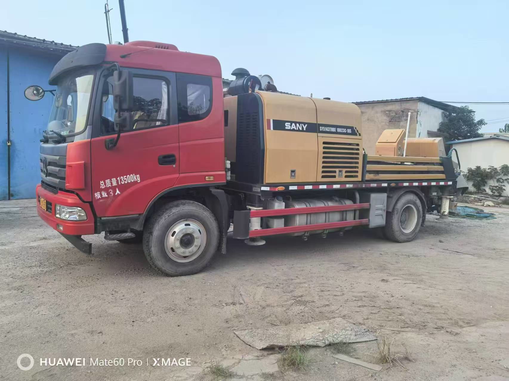 Used Mini Concrete Line Pump Truck Cement Transfer Pump with 2 Boom Sections