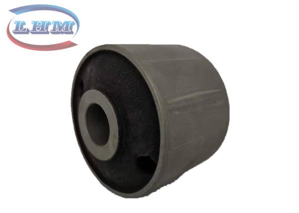 Toyota Land Cruiser Auto Parts Front Lower Control Arm Bushing 48702 60060 /
