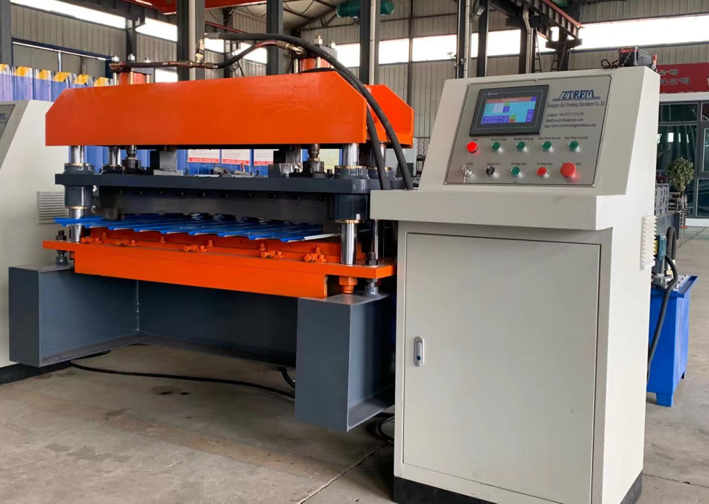Z-lock sandwich panel machine