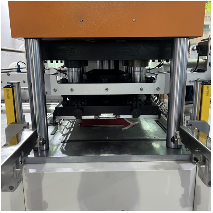 European And American Standard Hydraulic Hot Stamping Machine For Packaging Industry