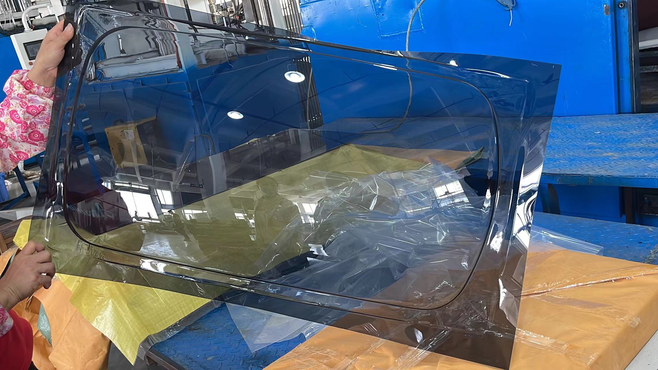 Custom Auto Roof Automotive Plastic Products Auto Spare Parts Bumpers Vacuum Forming Service within 32 Years Experience