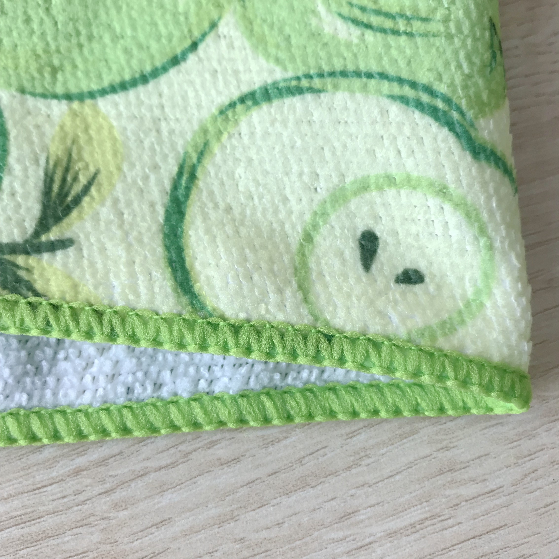Cute printed microfiber absorbing water kitchen useage dry wipes OEM Chinese suppiler