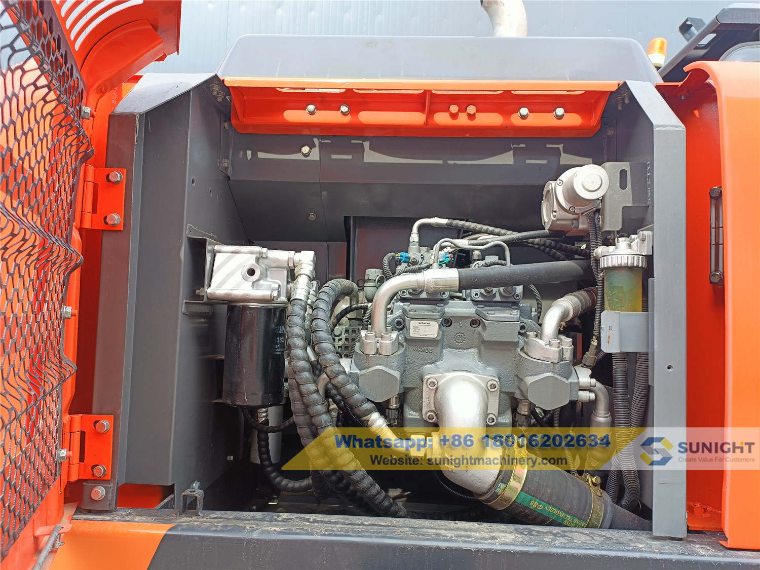 Used Earthmoving Equipment With Hitachi Crawler Excavator In Good Condition