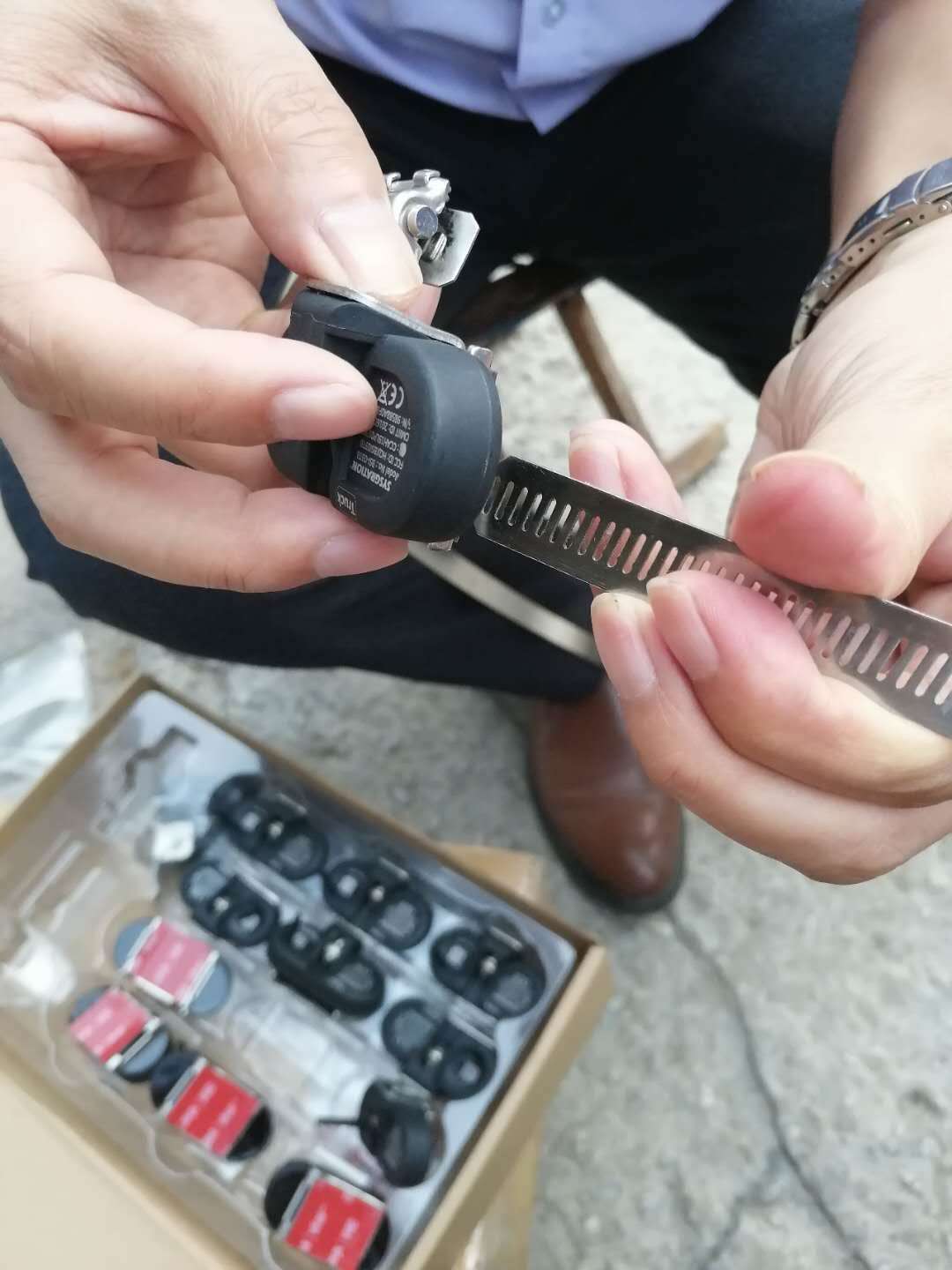 External 2.4V 550 MAh TPMS Tire Pressure Sensors For Truck