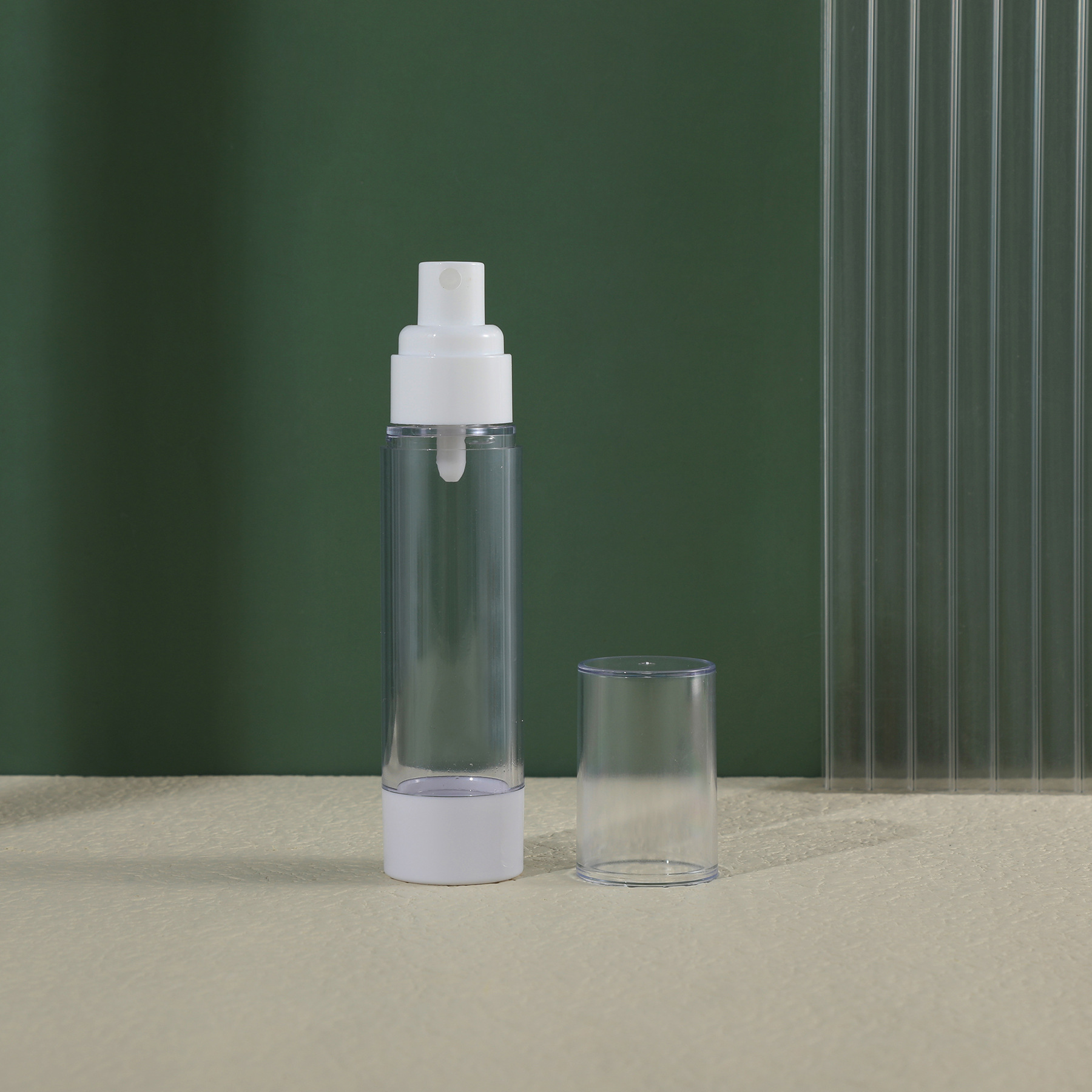 OEM/ODM Acceptable Airless Press Pump Bottle Empty Airless Spray Bottle 15ml 30ml 50ml 80ml 100ml for Skincare and Perfume