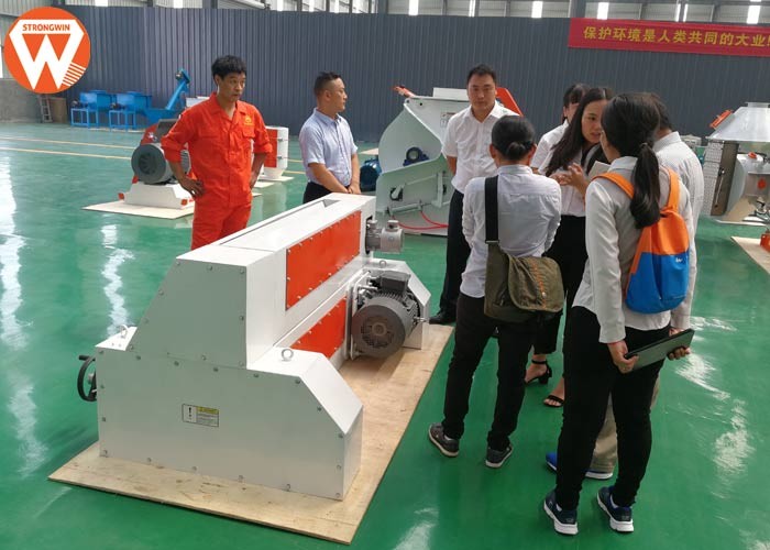2-4T/H Turkey Chicken Broiler Feed Crumble Machine , 4kw Animal Feed Equipment
