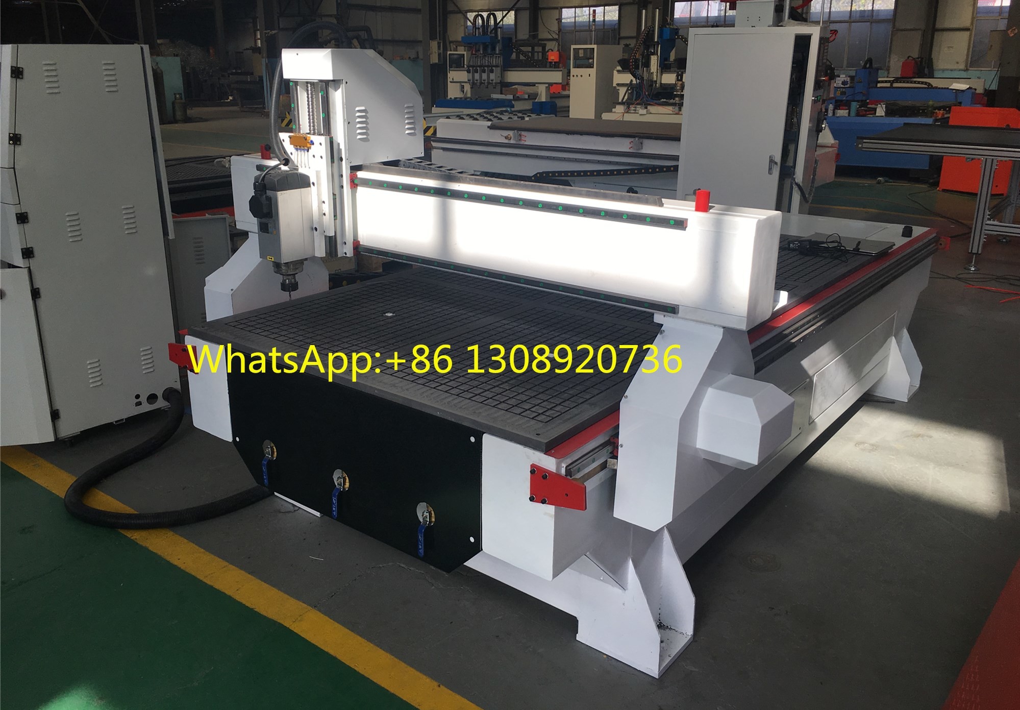 4x8 ft Automatic 3D Cnc Wood Carving Machine , 1325 Wood Working Cnc Router for Sale