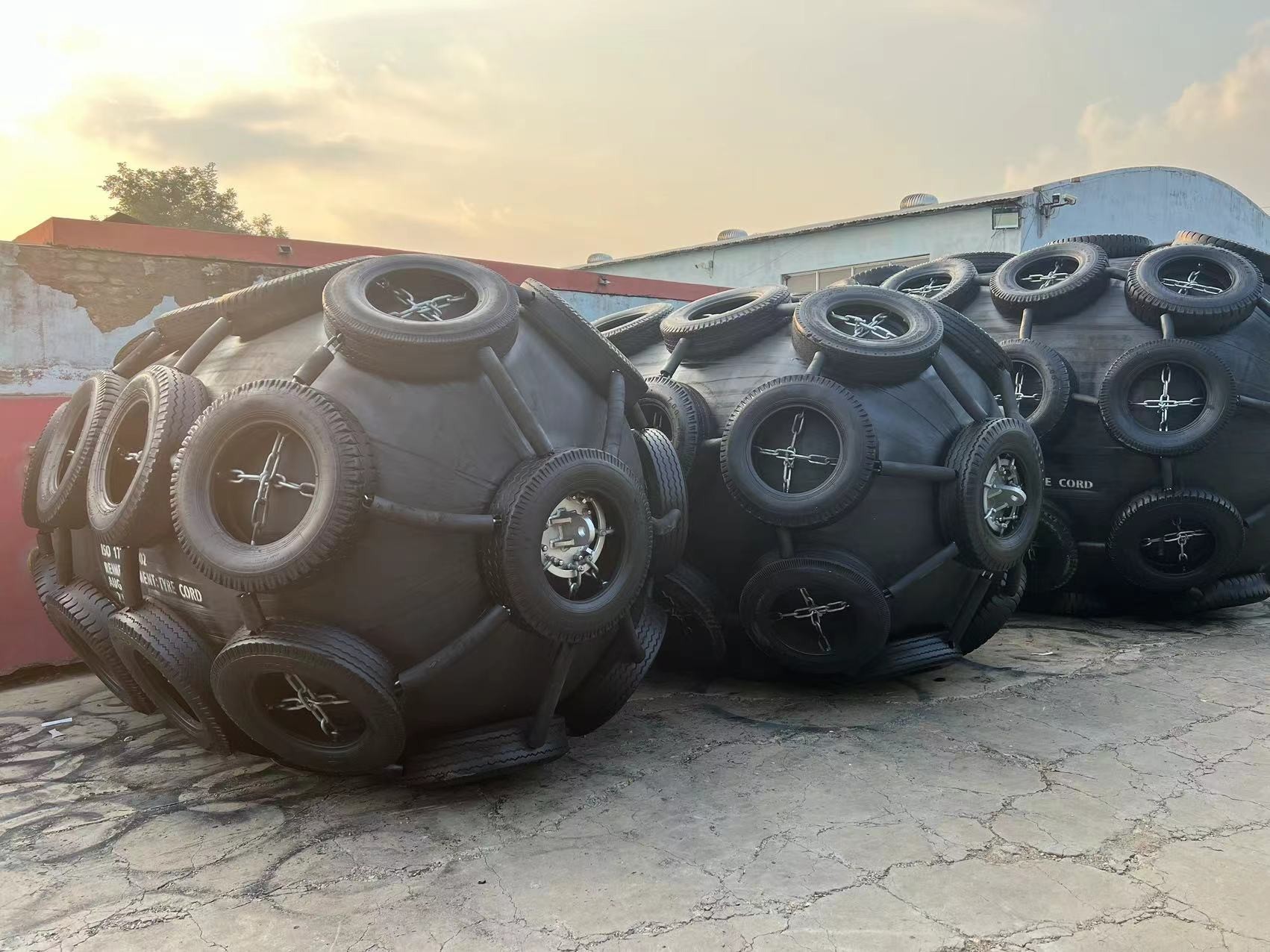 High Performance Rubber Yokohama Pneumatic Fender With Pressure Resistance