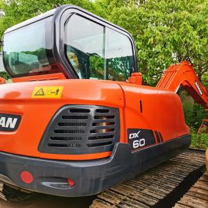 Wholesale Doosan hot sale Good sales Used excavator Doosan DX60W wheeled excavators machine from china suppliers