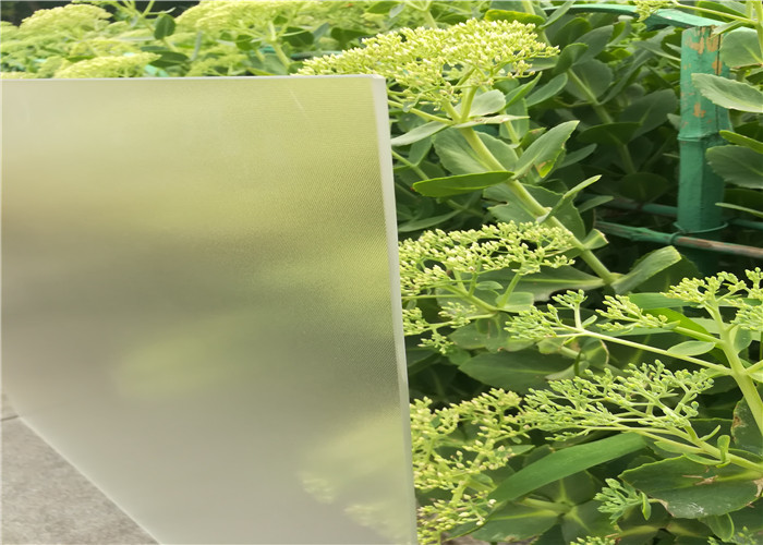 Anti Reflective Low Iron Clear Glasses , Solid Tempered Glass For Solar Panels