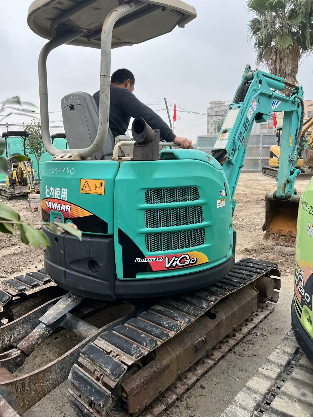 8001-10000 Working Hours Yanmar 30-5 Excavator for Construction Equipment Digger Machine