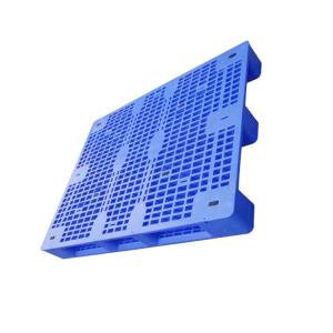 Wholesale HDPE Injection Molded Pallets 3 Runners Plastic Skid Pallet from china suppliers