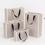 Jewellery Printed Paper Carrier Bags 200gsm Paper Gift Bag With Handles