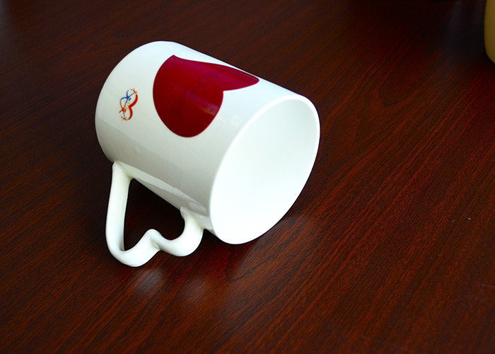 Heart Shape Souvenir Custom Unique Coffee Mugs With 300ml Capacity