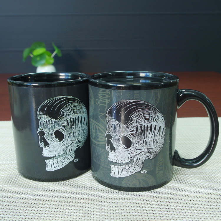 Black Glazed Creative Color Changing Coffee Mug With Mask And Dart