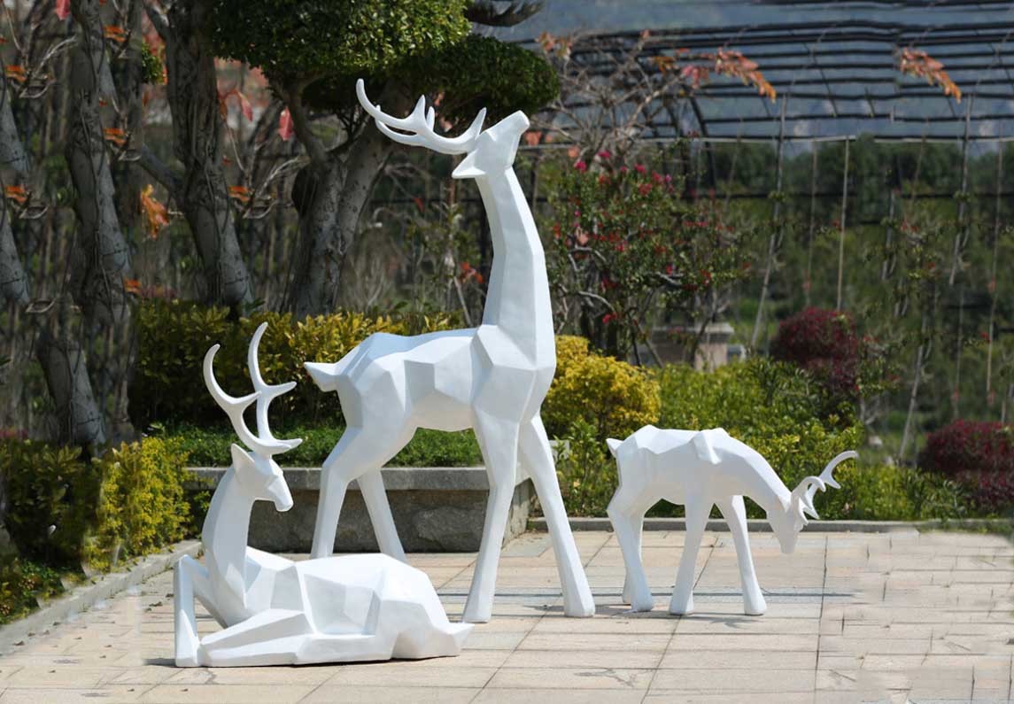 Painted Surface Garden Animal Statues Stainless Steel Garden Ornaments