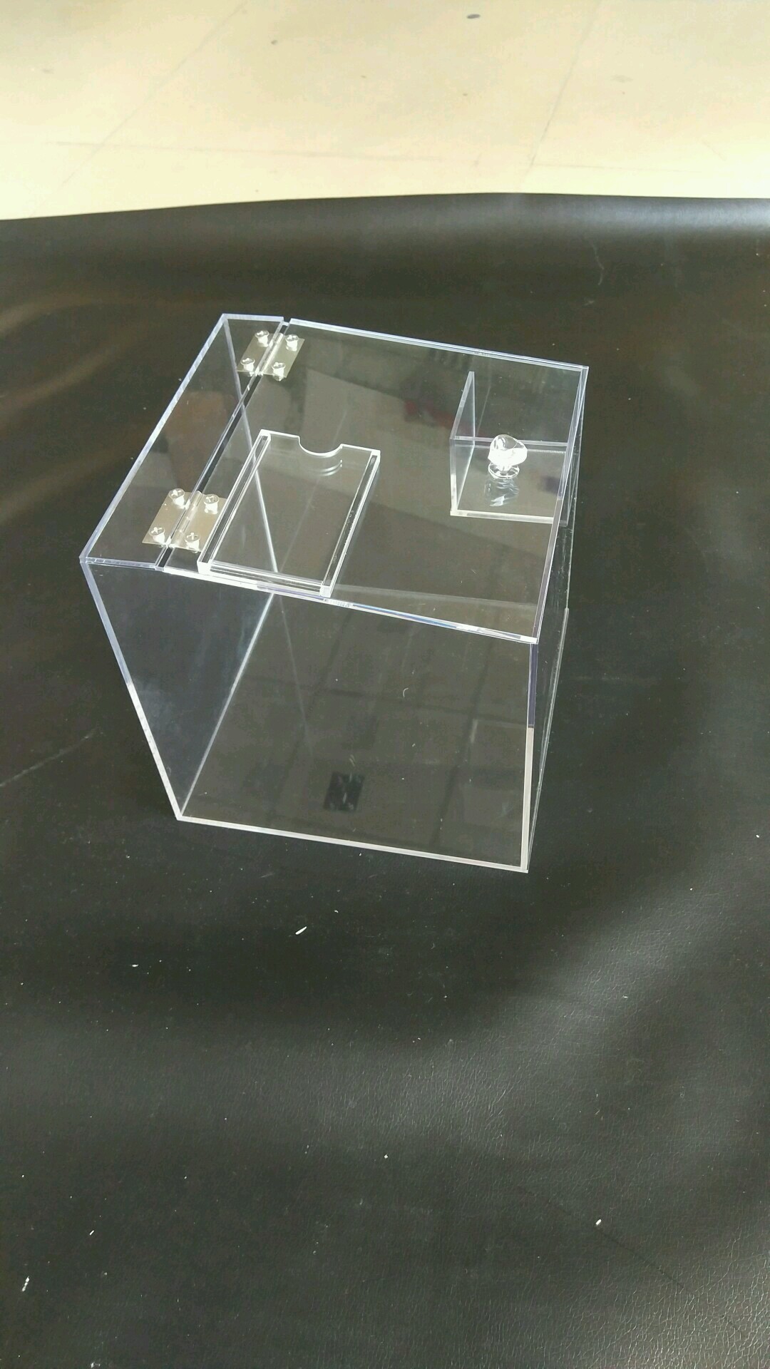 Acrylic Candy Box Candy Bin Candy Display Bulk Candy Display Case with Tag Holder for Retail Store or Supermarket