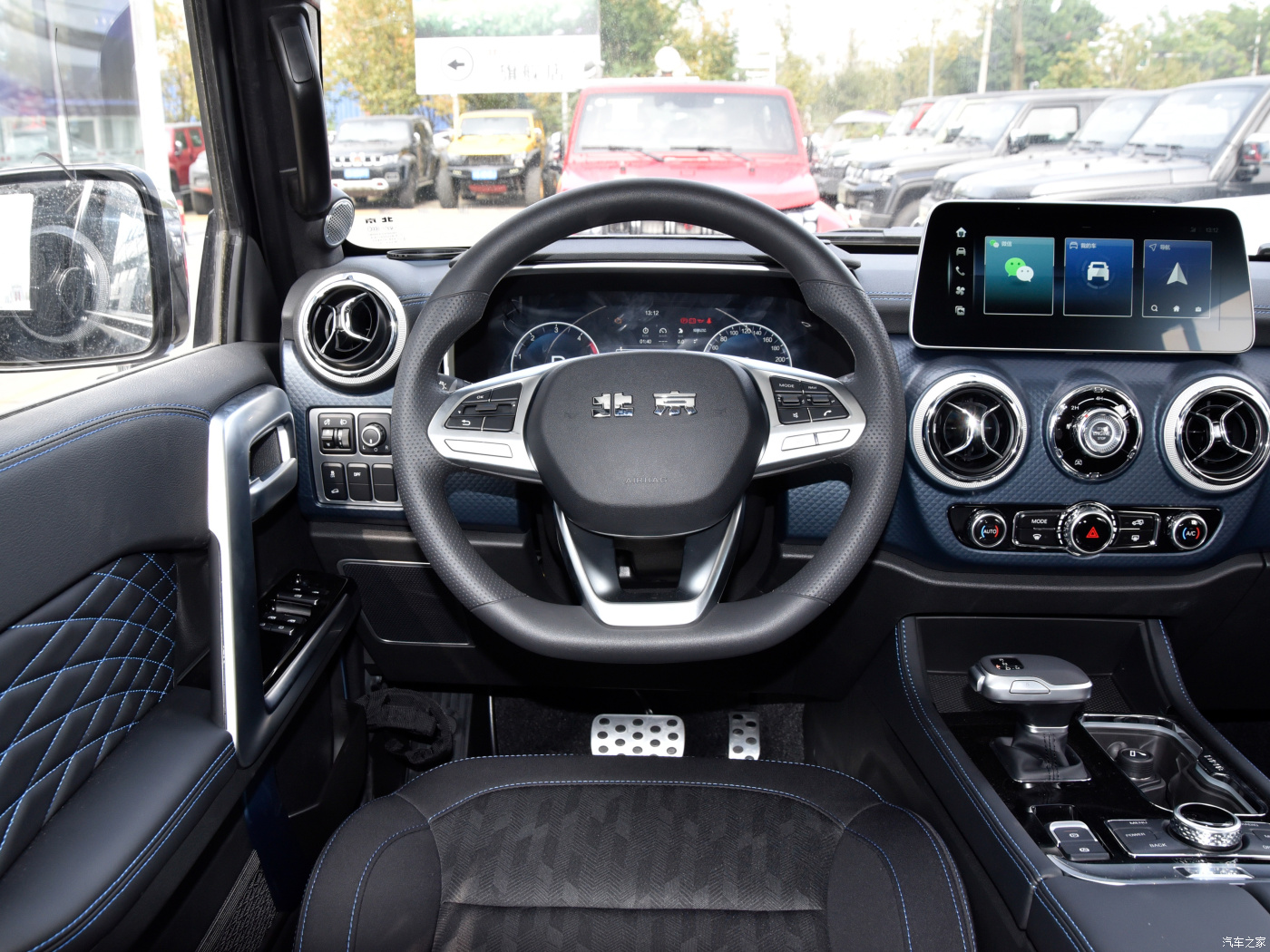 Bj40 Large SUV 2.0T 163ps 120kw 380nm Fuel Petrol Car 8at Beijing Automatic LED Electric Leather Multi-function Left
