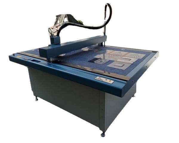 Cutting Machine for Furniture Industry Cutting Scope 1500*900mm High Precision