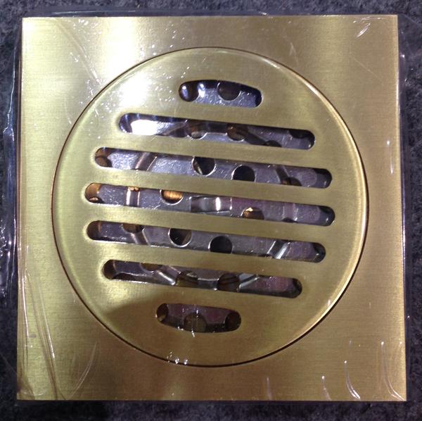 Golden color floor drain, PVD finished.10*10cm
