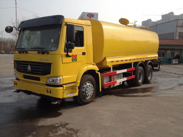 Sinotruk Howo 7 6x4 Q345B 20000L Water Spray Truck