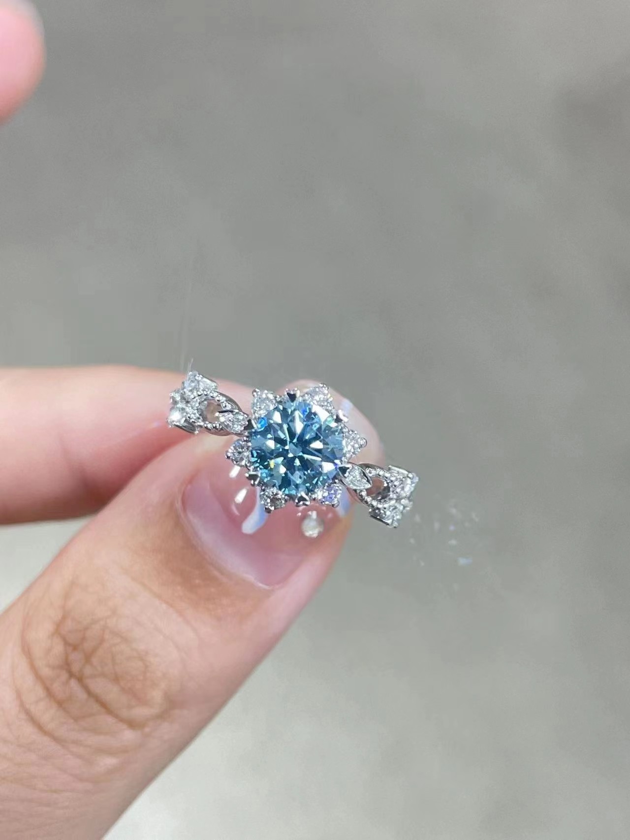 Blue CVD 1.01ct Lab Grown Diamond Wedding Ring 18K White Gold Set IGI Certified