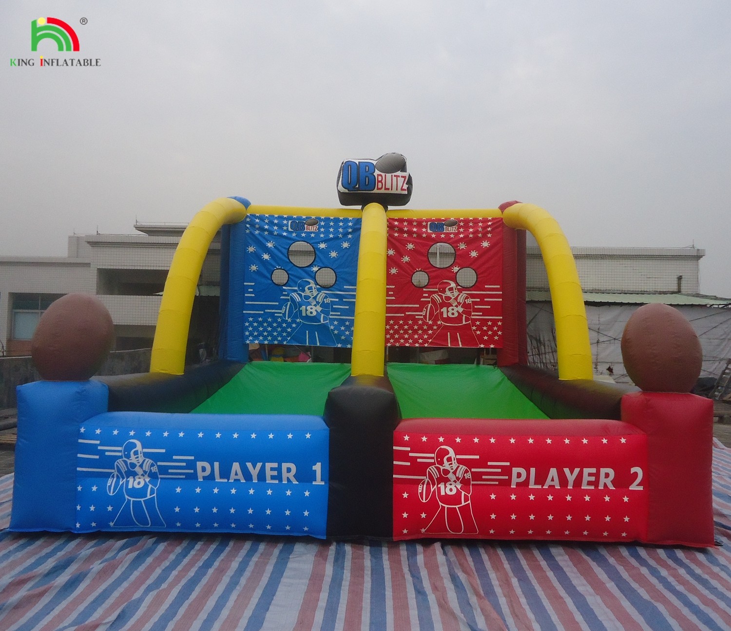 Outdoor Inflatable Fun Games Sports Quarterback Blitz Inflatable Football Toss Game