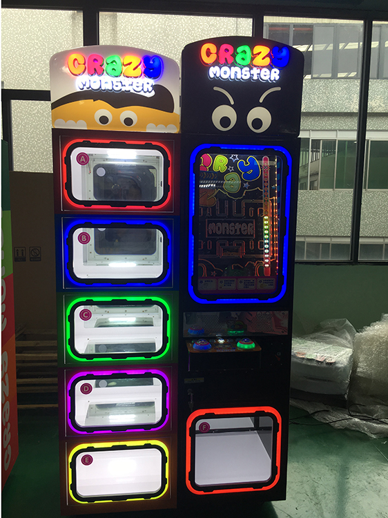 Top Selling Put Street Coin Operated Gift Vending Machine Mall Prize Games Machine Playground Plusher Toys Gaming Machine