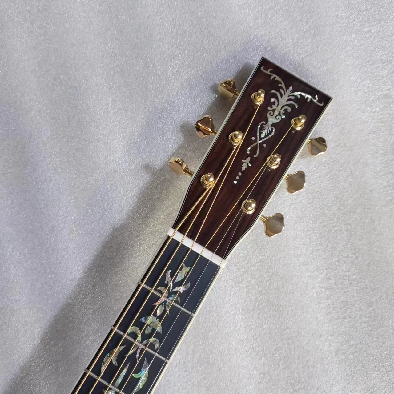 Custom Martin style OM body solid santo back side acoustic guitar 40 inch