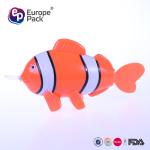 Plastic toy fish line drives fish swimming