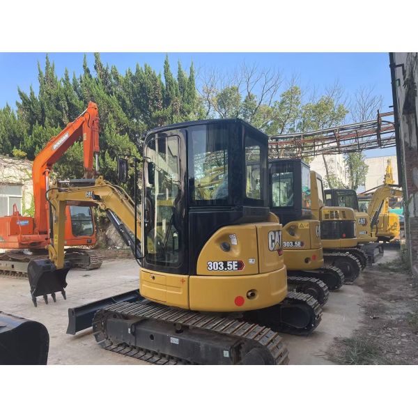 Energy Efficiency Used CAT Excavator Crawler Caterpillar 303.5 E CR Rustproof