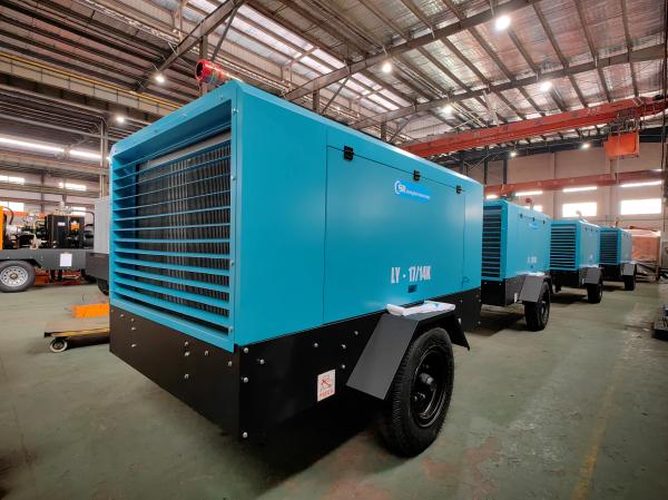 Low Noise A Diesel Screw Compressor For Industrial/Commercial Applications 210