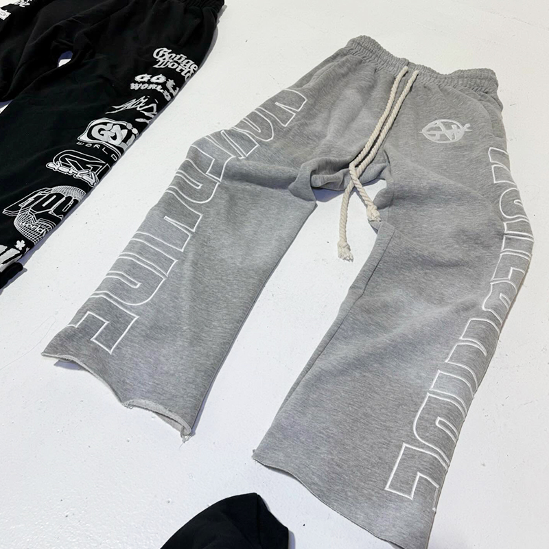 OEM Custom Print Logo Raw Hem 100 Cotton Heavyweight Stacked Flared Sweat Pants Track Pant Straight Legging Sweatpants Men