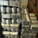 Light Silver White Pure Magnesium Ingot 99.95% For Body Structural Parts