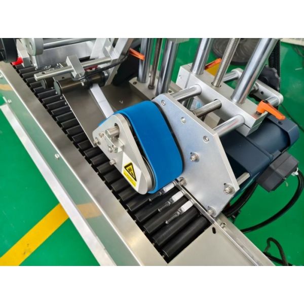 Labeling Speed 300-500 Bottles/min Pharma Labeling Machine for Fast Labeling Process